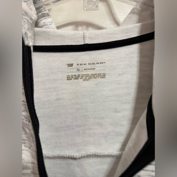 Women’s jacket - Picture 3 of 3